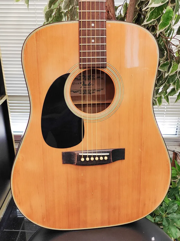 Vintage 1978 Fender F-35 made-in-Japan dreadnought acoustic guitar with natural spruce top, dark back and sides, gig bag