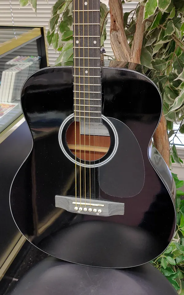 Denver DF44S-BLK black gloss full-size acoustic guitar with chrome tuners, dot inlays, dark bridge, and very minor cosmetic