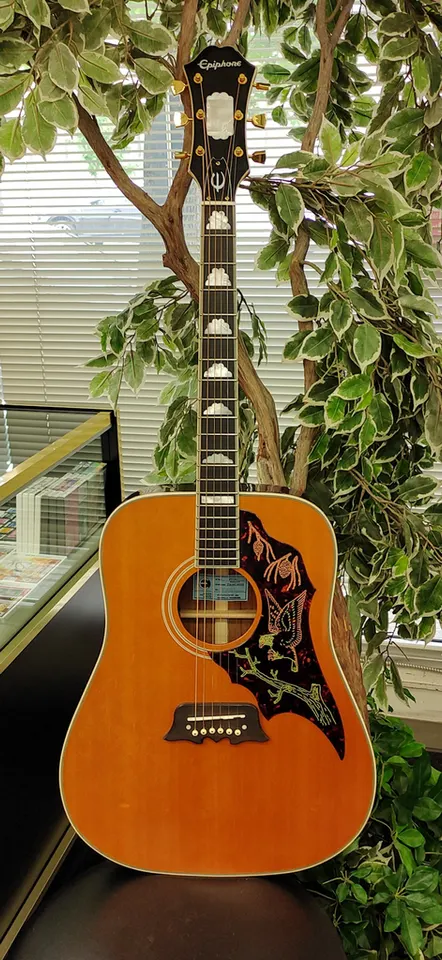 Epiphone FT120 Masterbilt Excellente natural acoustic-electric guitar with ornate pickguard, cloud inlays, gold tuners