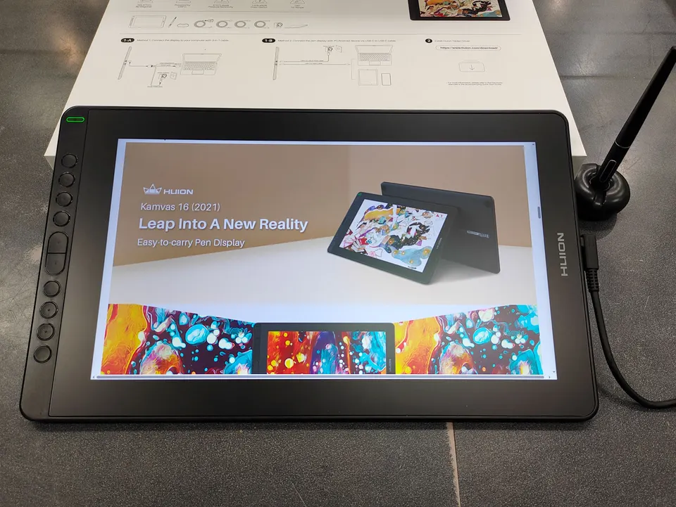 Huion Kamvas 16 2021 pen display with stylus, accessories and original box