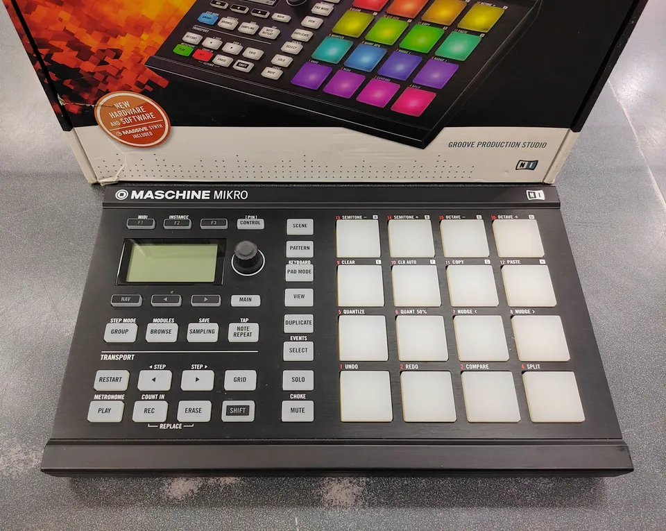 Native Instruments Maschine Mikro MK2 controller with original box and USB cable in excellent condition