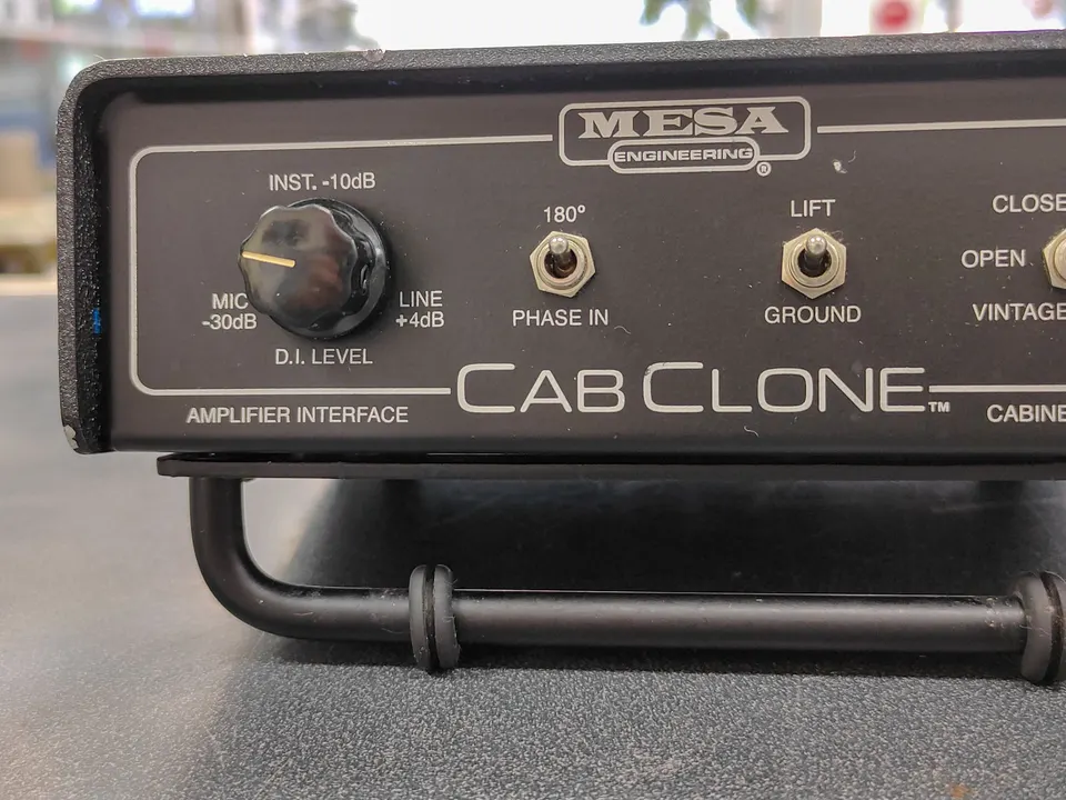 Mesa/Boogie CabClone 8-ohm 150W guitar amp load box and cabinet simulator
